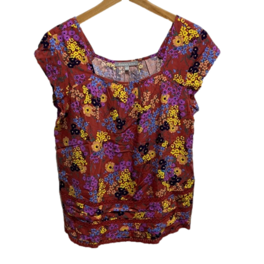 Daniel Rainn Persephone Pleated Hem Top M589 RED /Medium Bin P